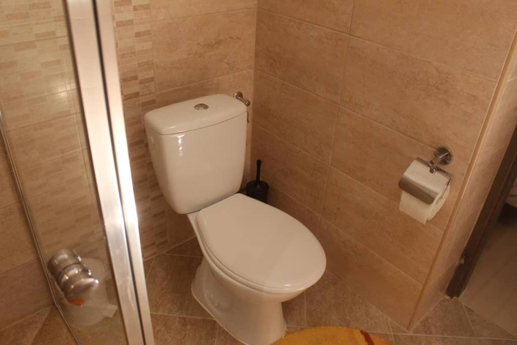 Green Garden Apartment Ingyenes Zart Parkoloval Segedyn Zewnętrze zdjęcie